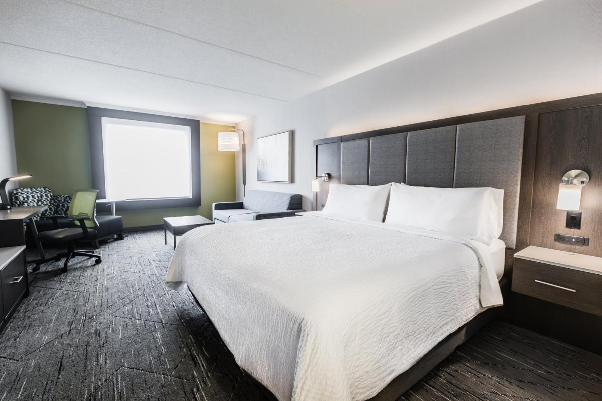 Holiday Inn Express & Suites - Toronto Airport South By Ihg Екстериор снимка