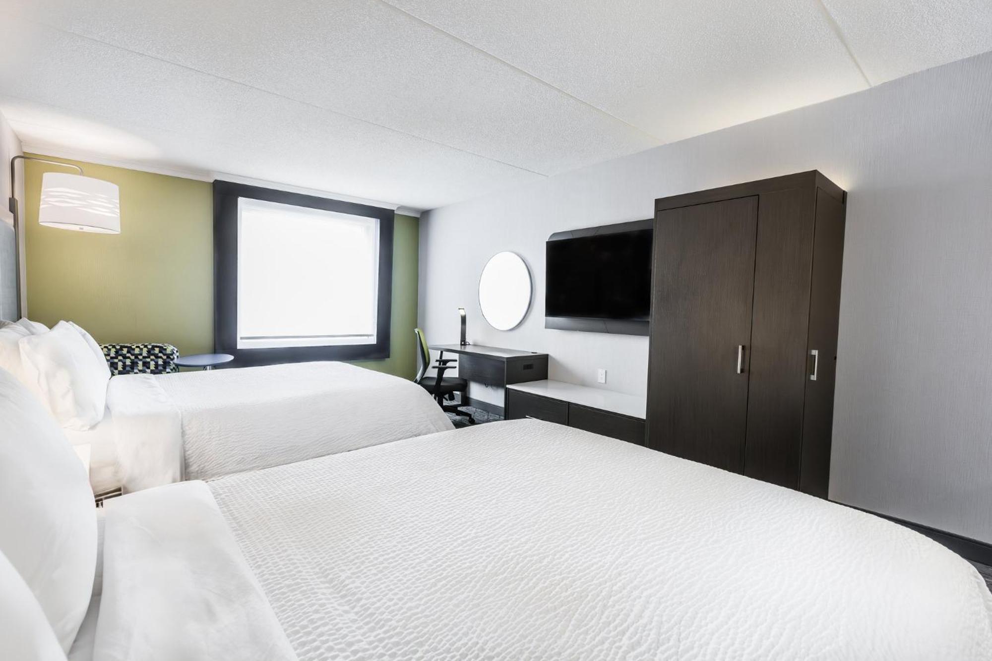 Holiday Inn Express & Suites - Toronto Airport South By Ihg Екстериор снимка