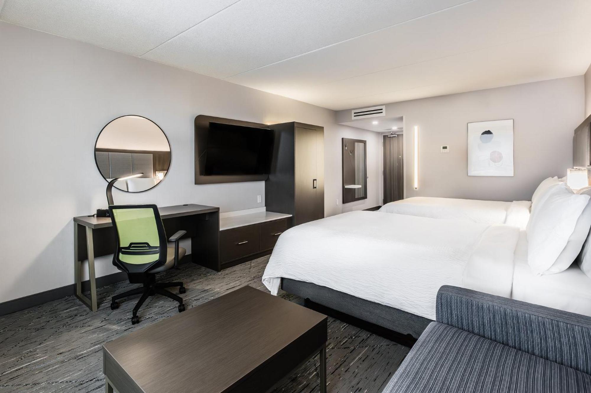 Holiday Inn Express & Suites - Toronto Airport South By Ihg Екстериор снимка